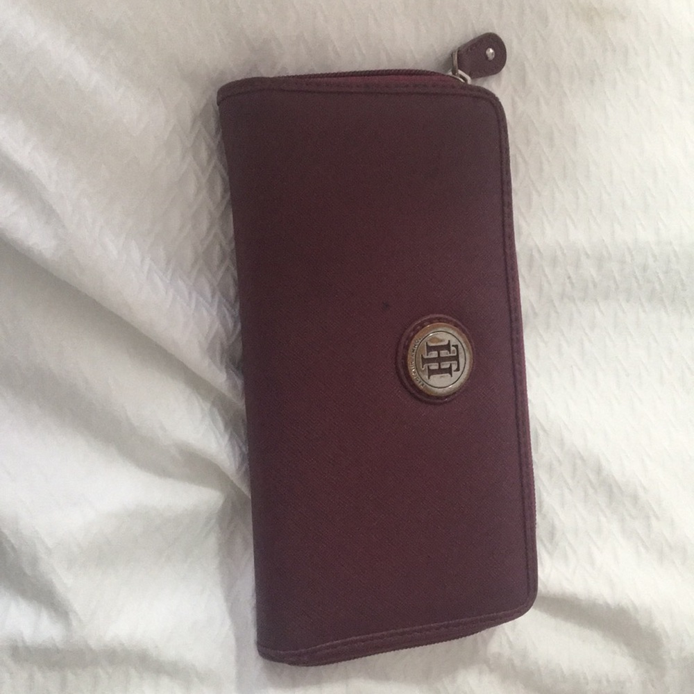 Tommy Hilfiger wallet